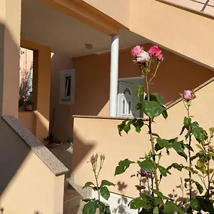 Apartman Gojko, Biograd Na Moru